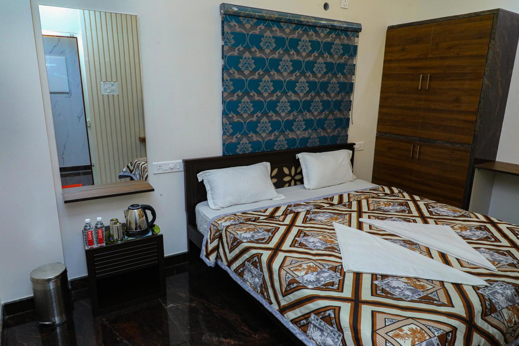 Jp Residency Hotel Yelagiri Luaran gambar