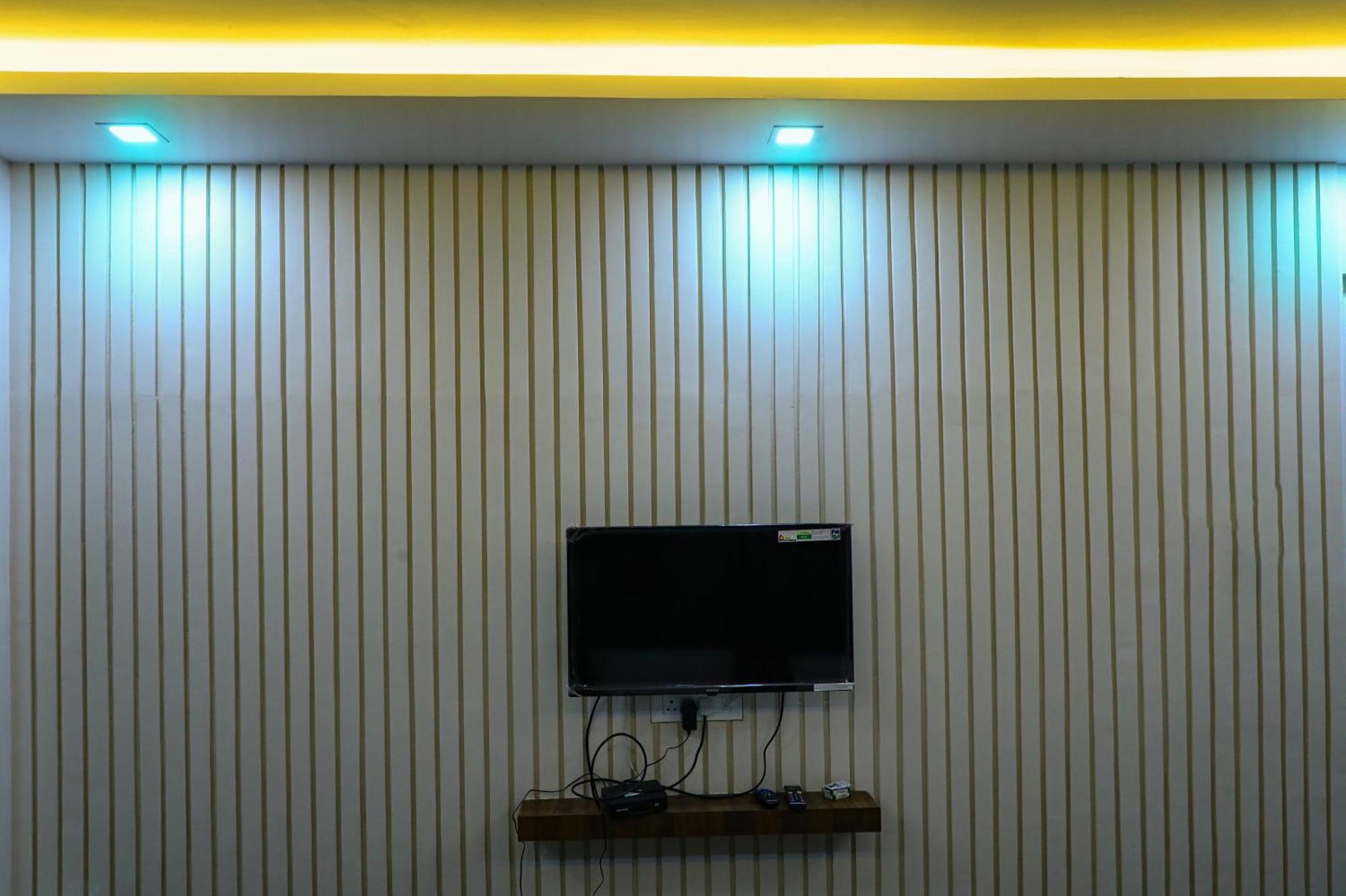 Jp Residency Hotel Yelagiri Luaran gambar