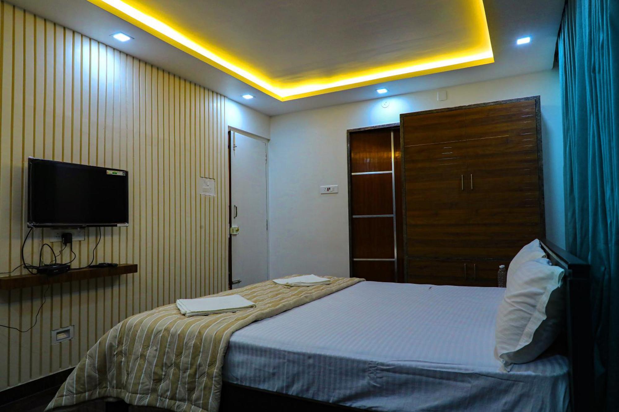 Jp Residency Hotel Yelagiri Luaran gambar