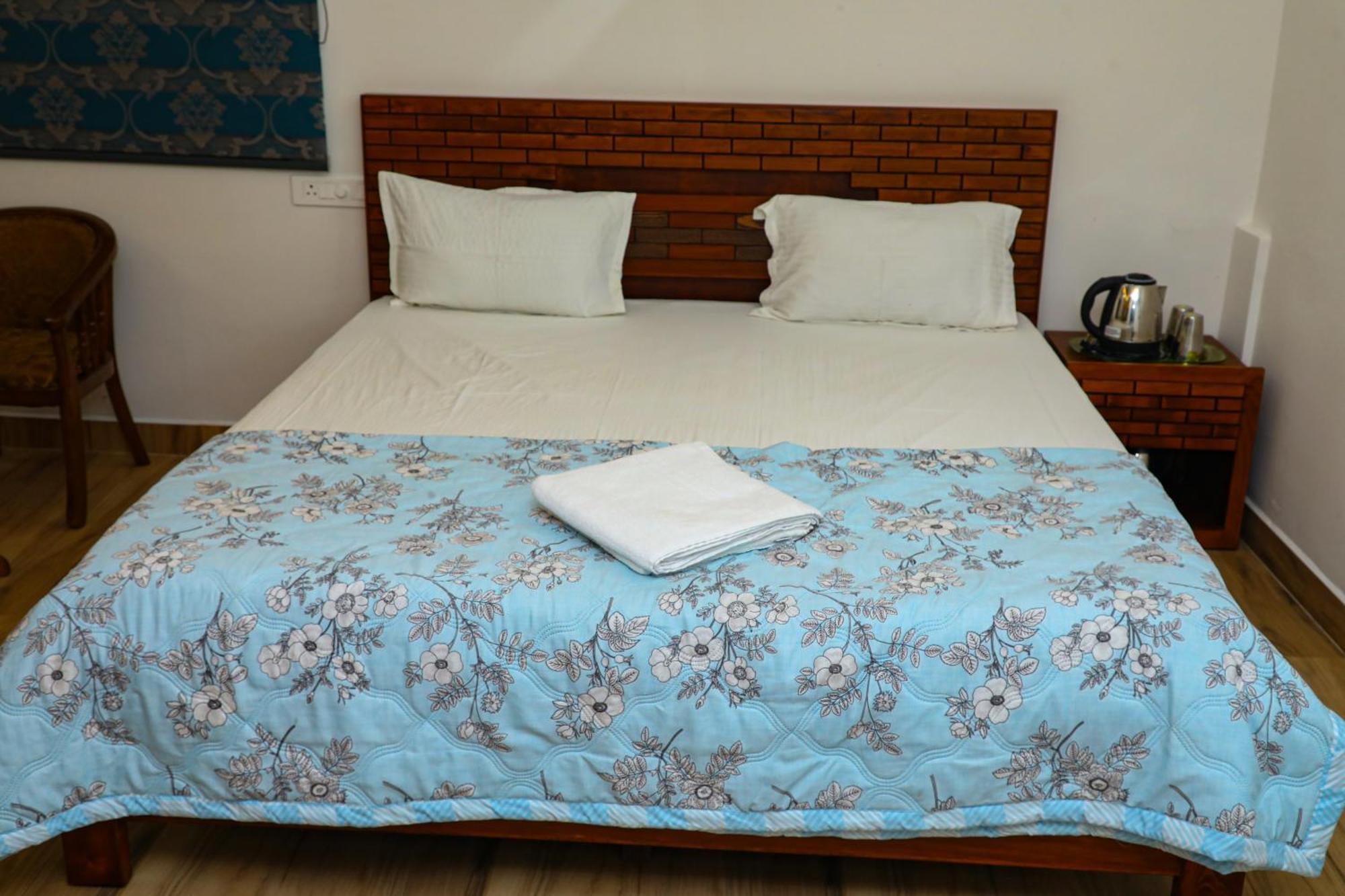 Jp Residency Hotel Yelagiri Luaran gambar