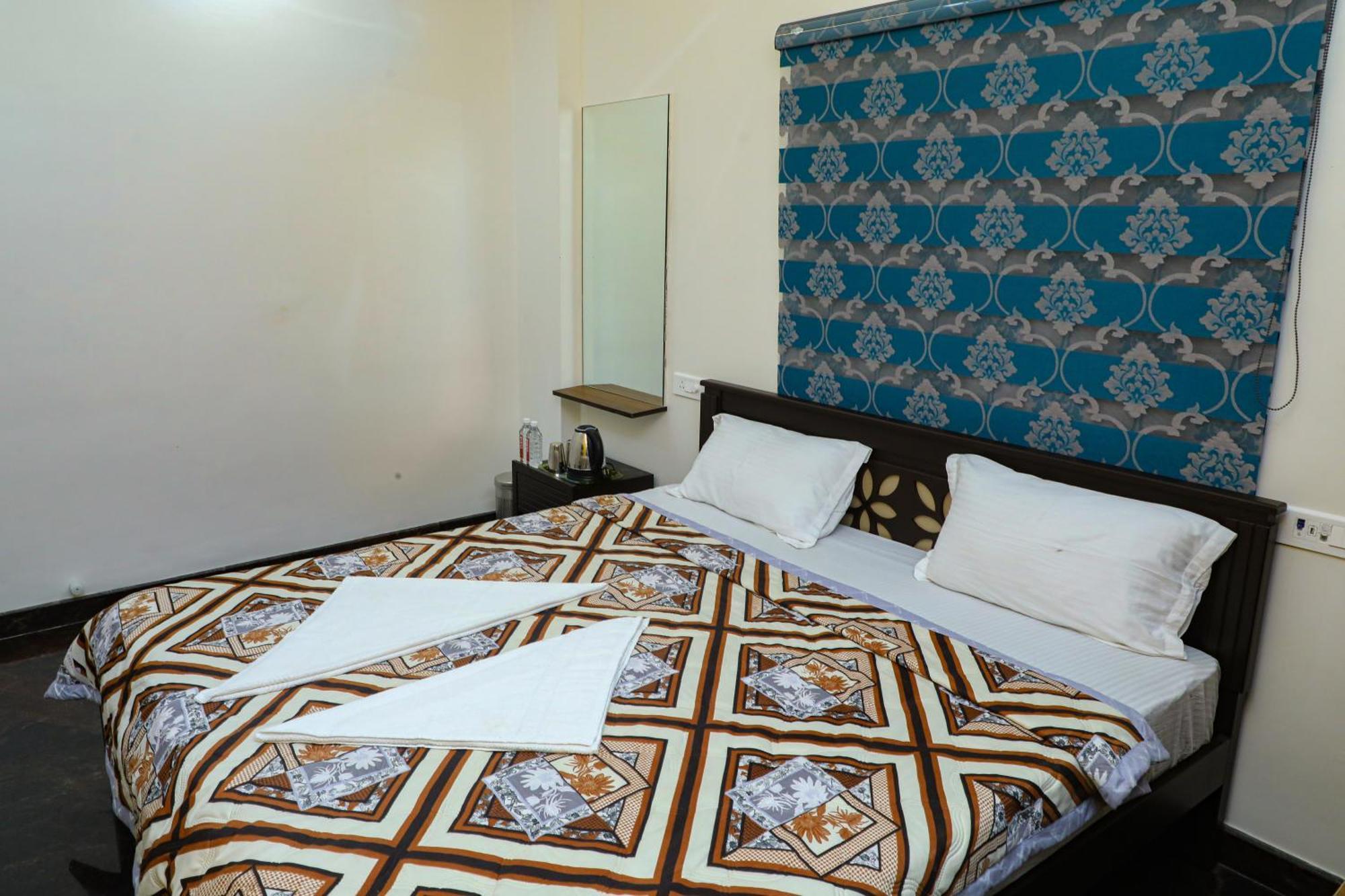 Jp Residency Hotel Yelagiri Luaran gambar