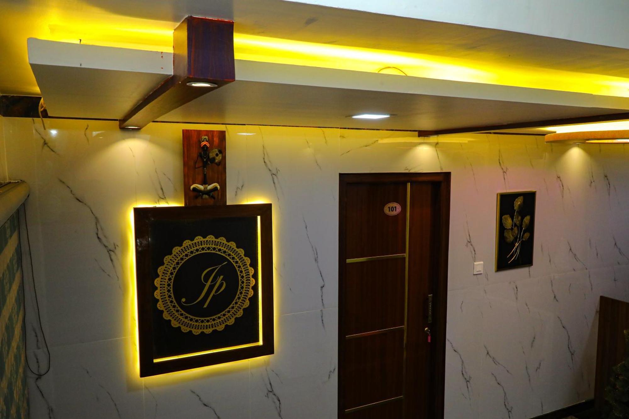 Jp Residency Hotel Yelagiri Luaran gambar