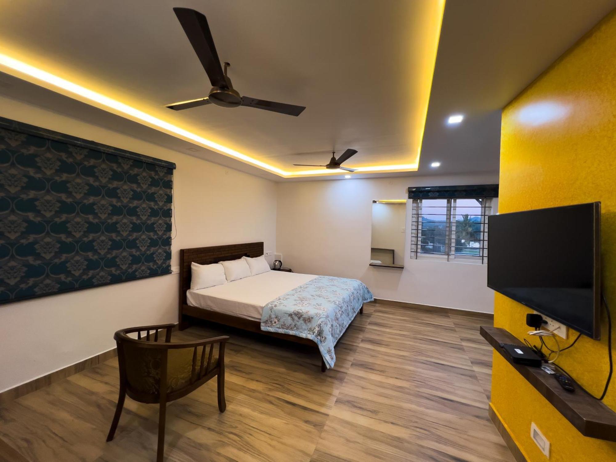 Jp Residency Hotel Yelagiri Luaran gambar