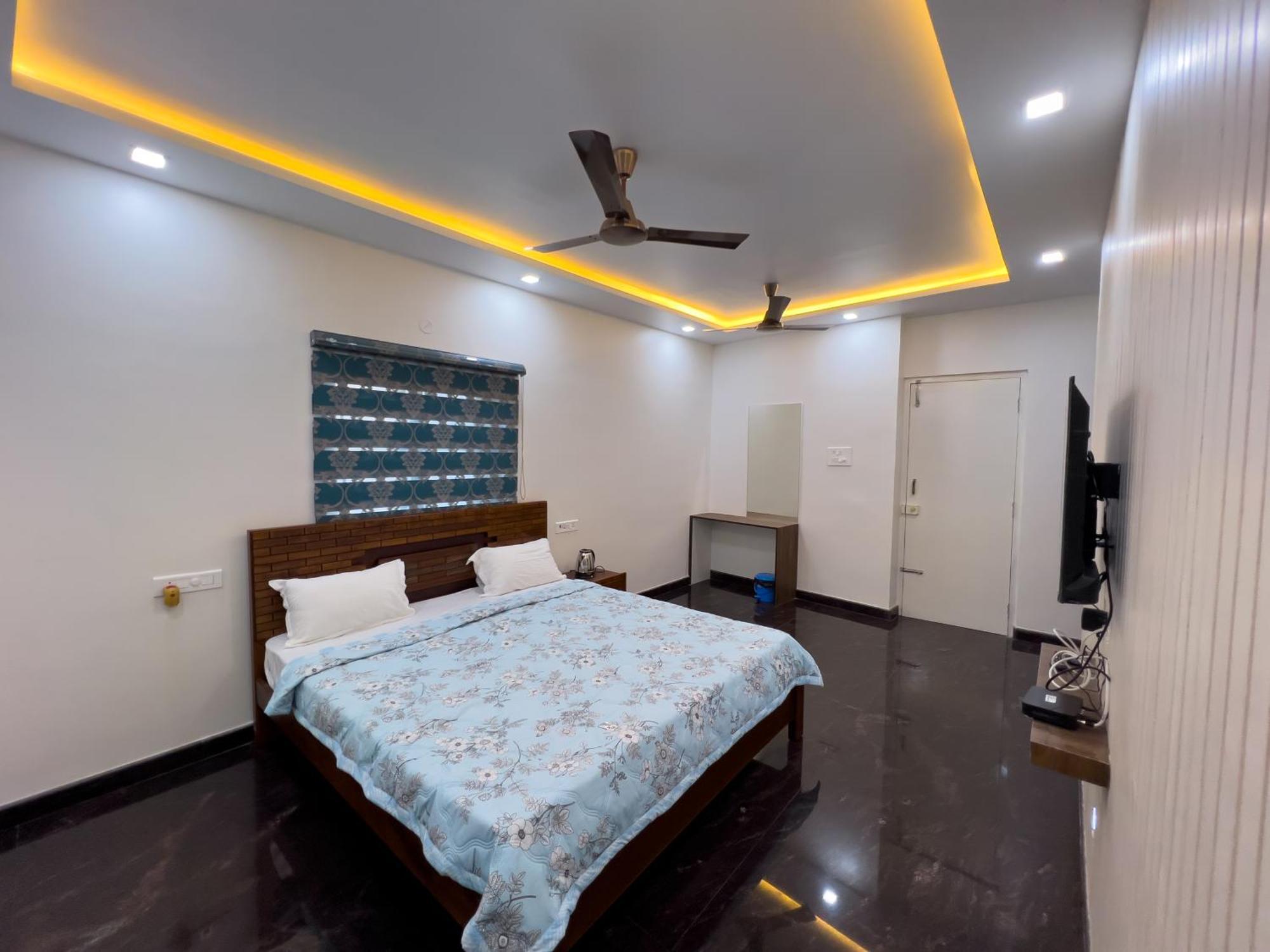 Jp Residency Hotel Yelagiri Luaran gambar